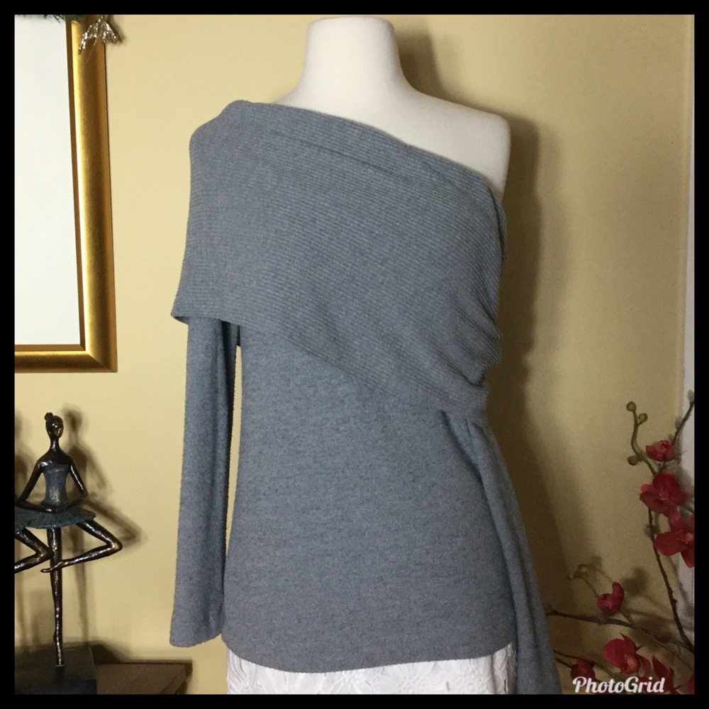 Three  Dots Off-Shoulder Grey Sweater
